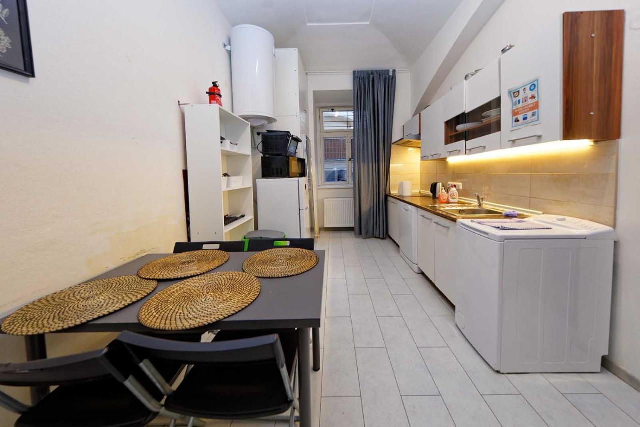 Apartment Americka 8 Prague Exterior photo