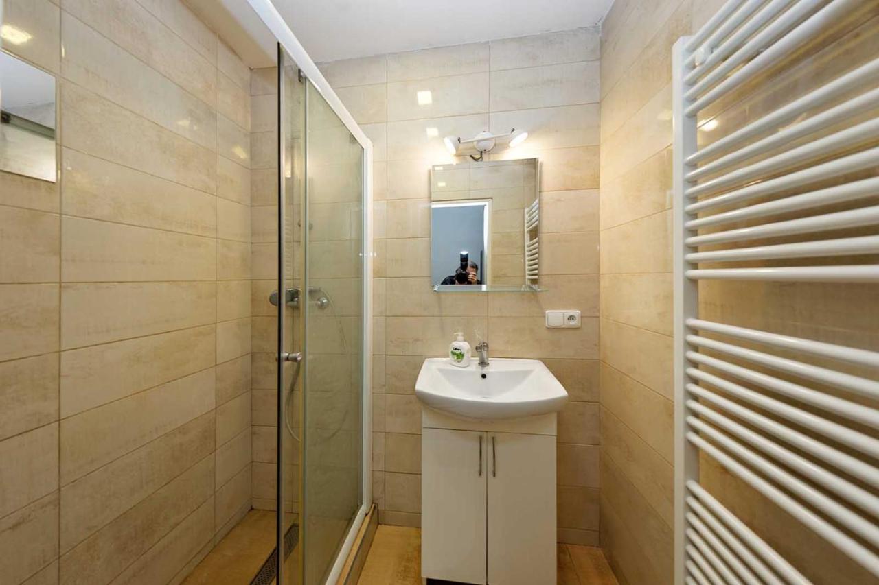 Apartment Americka 8 Prague Exterior photo
